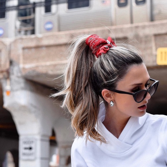 Bundle of 2 ❗️This is a trend ! Scarf - Picture 6 of 6